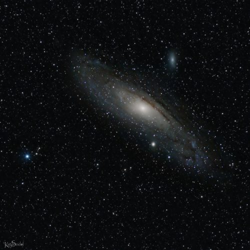 Andromeda-Galaxie, Canon 70D, 300mm f/5, 63 min (127 Bilder à 30 sek) 