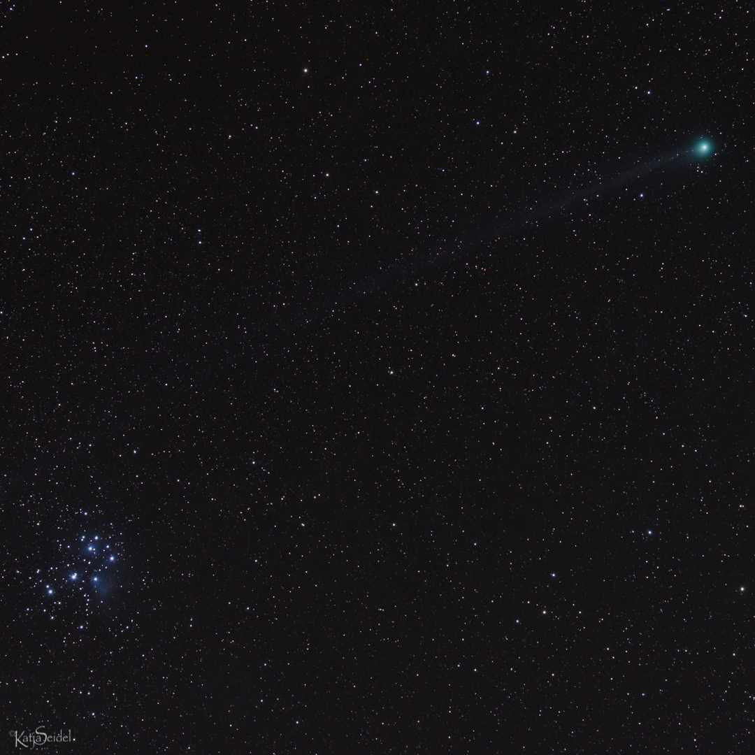 Plejaden und Komet Lovejoy C/2014 Q2, Canon 70D, 78mm f/5