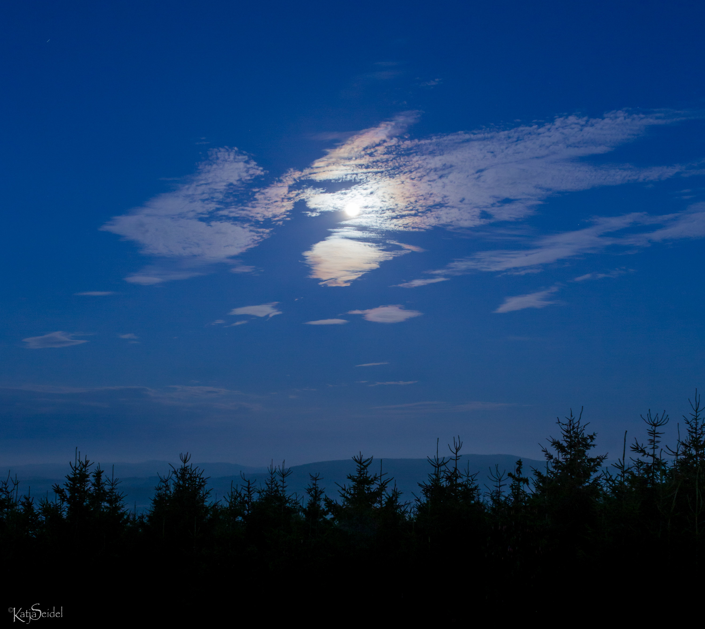 Mond-Halo vom Wurmberg aus fotografiert